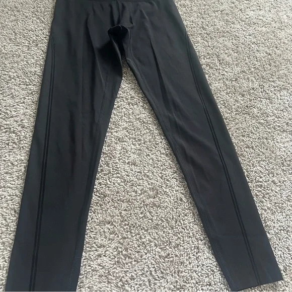 {offline by aerie} black goals workout leggings with velvet striped detail - Picture 4 of 11